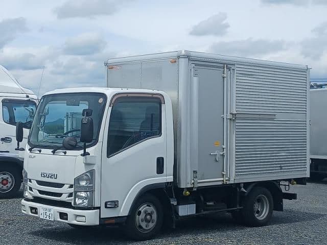ISUZU