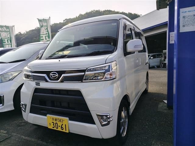 Car image 1