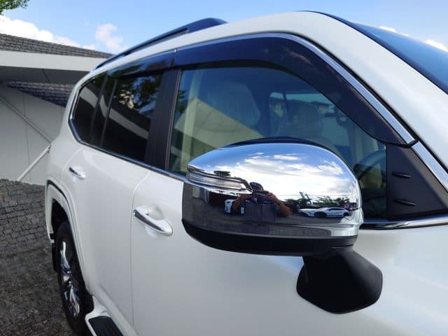 Car thumbnail 5
