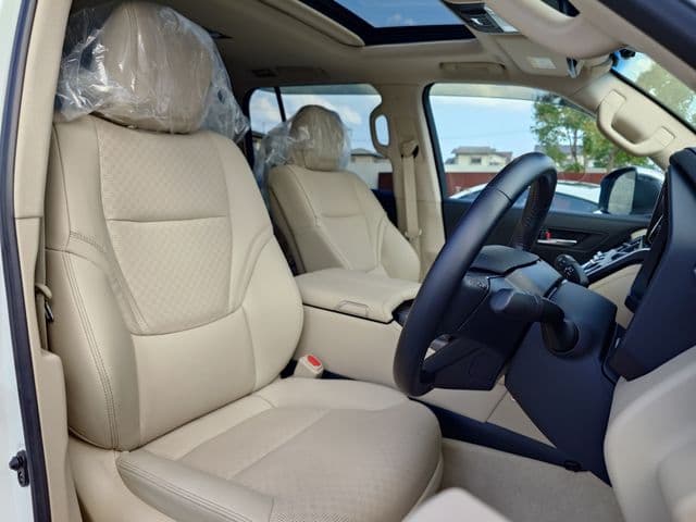 Car thumbnail 12