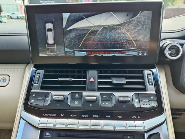Car thumbnail 16