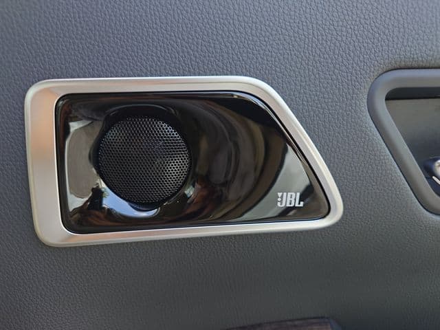 Car thumbnail 24