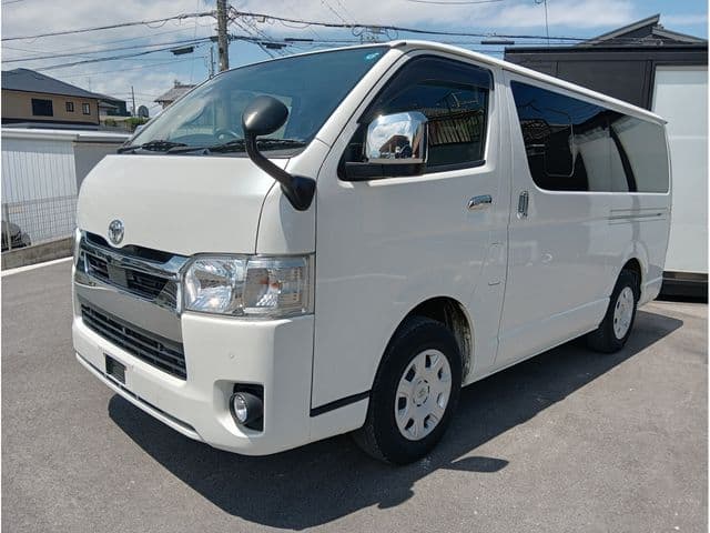 TOYOTA HIACE van 2WD