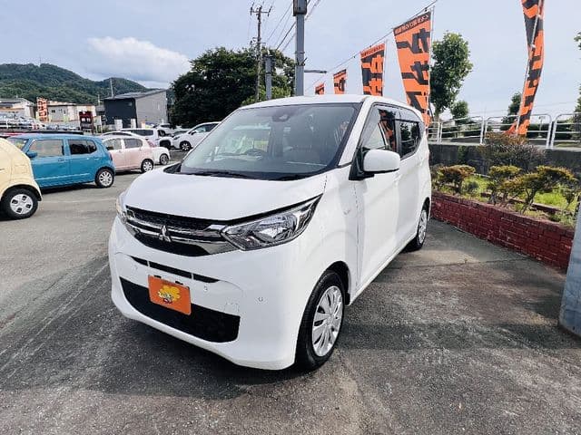 MITSUBISHI eK WAGON