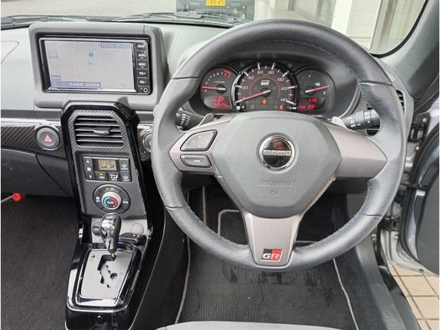 Car thumbnail 2
