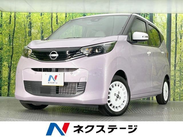 NISSAN