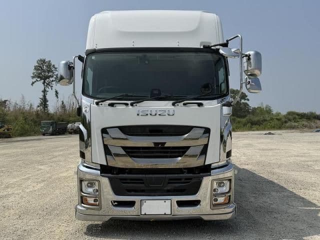 ISUZU
