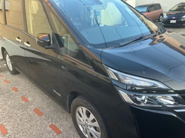 NISSAN SERENA  S-HYBRID
