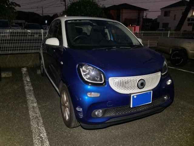 Car thumbnail 3