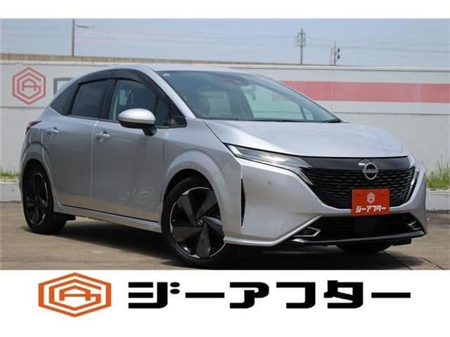 NISSAN AURA