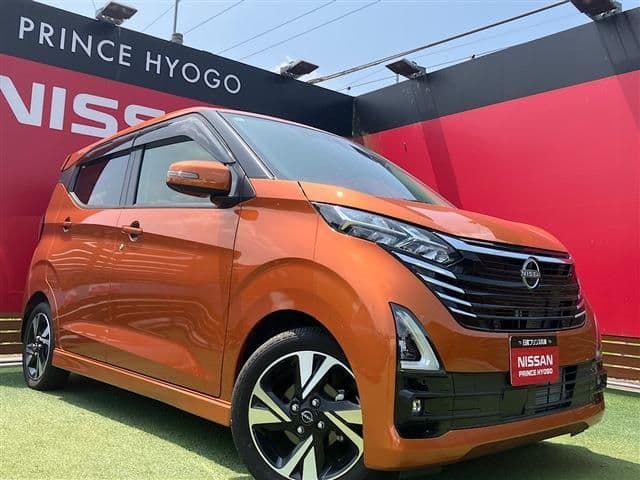 NISSAN