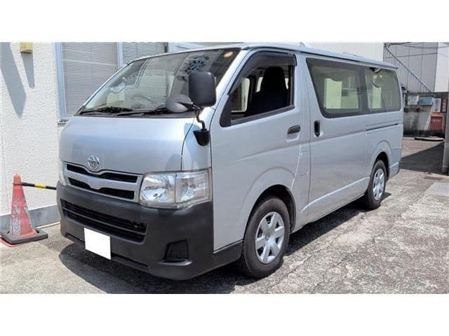 TOYOTA HIACE van 2WD