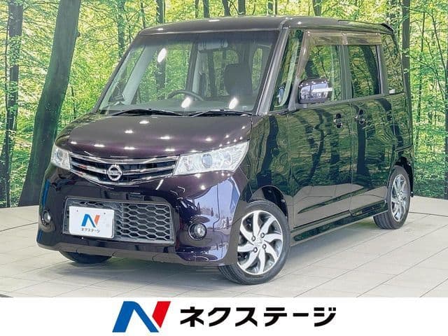 NISSAN