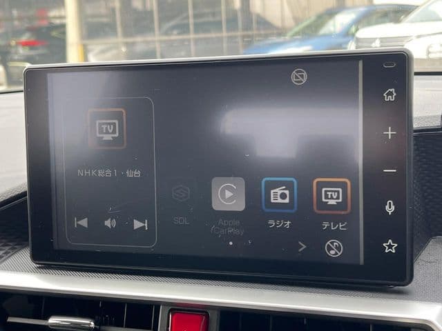 Car thumbnail 3