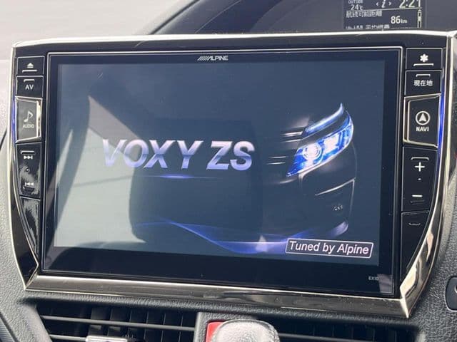 Car thumbnail 4