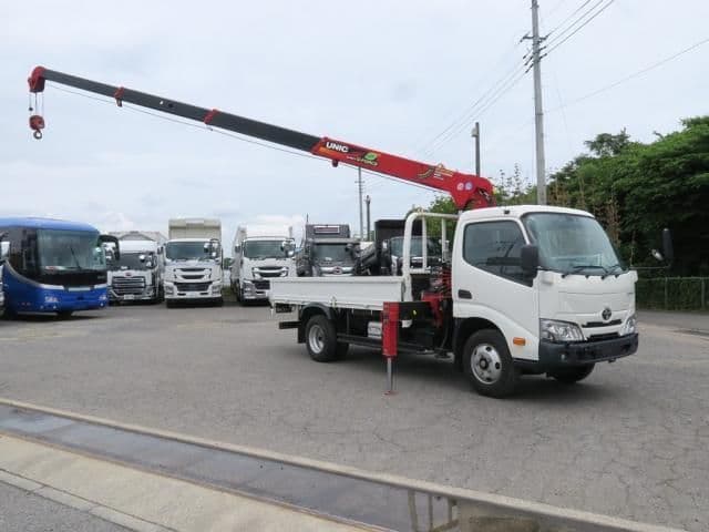 TOYOTA DYNA