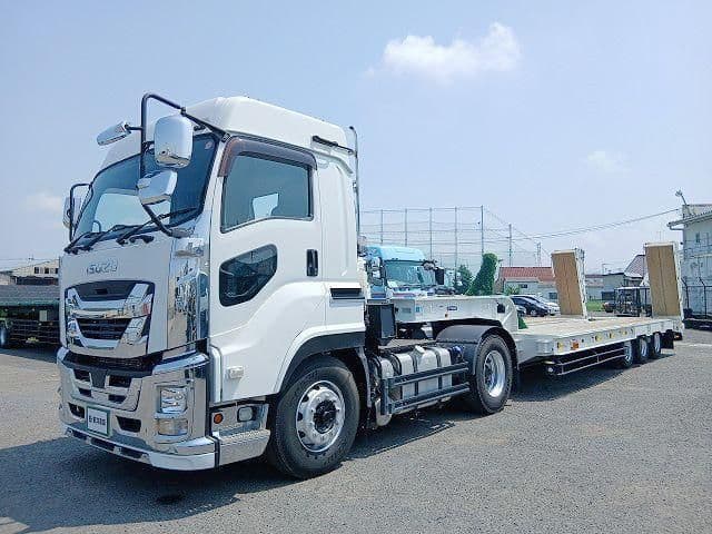 ISUZU