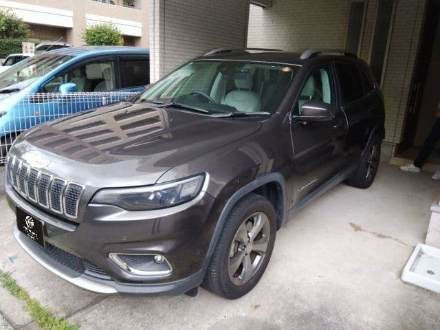 Car thumbnail 3