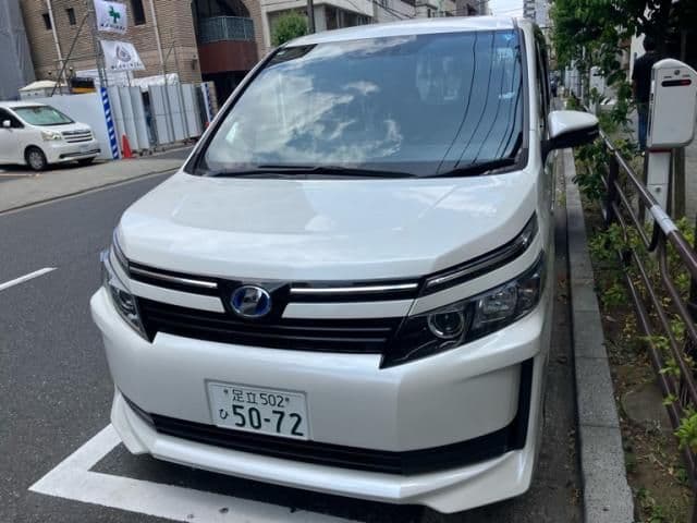Car thumbnail 2