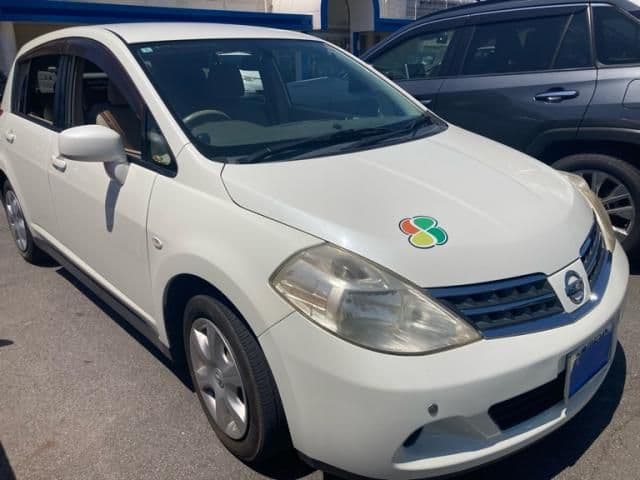 NISSAN TIIDA