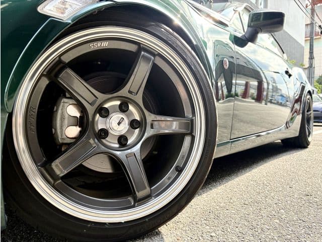 Car thumbnail 4