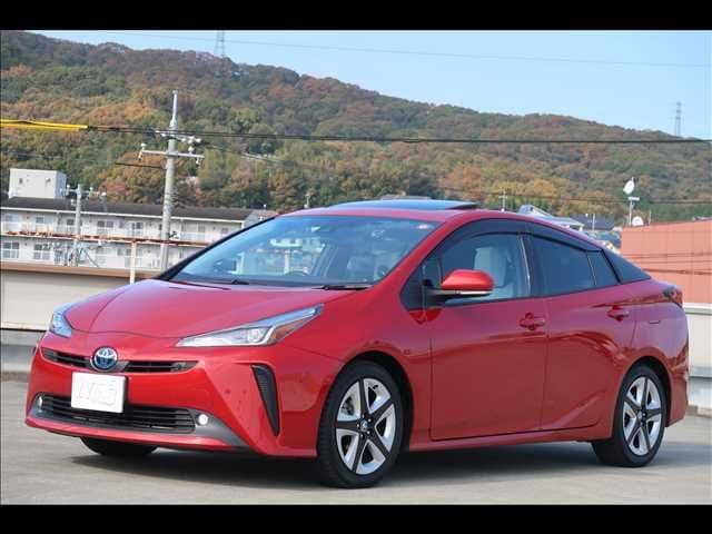 TOYOTA PRIUS 4WD