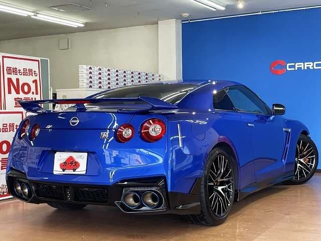 Car thumbnail 3