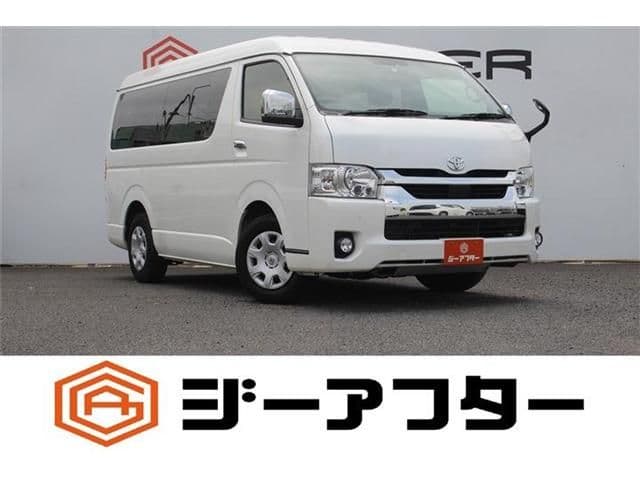 TOYOTA HIACE wagon