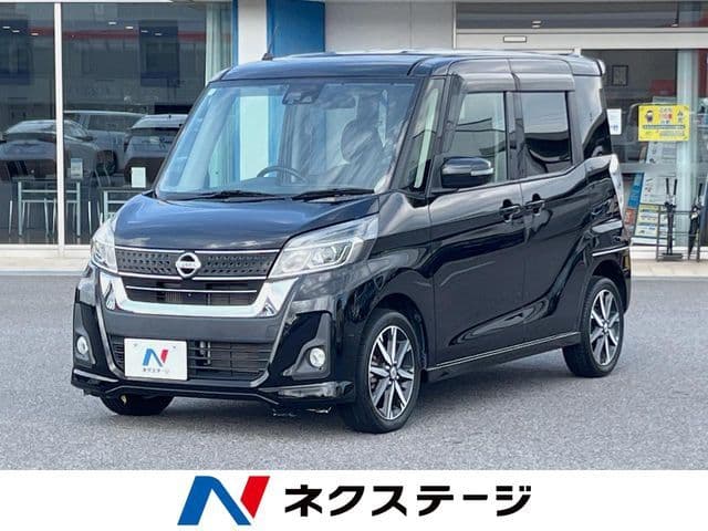 NISSAN