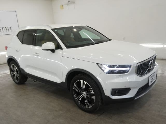 VOLVO VOLVO XC40