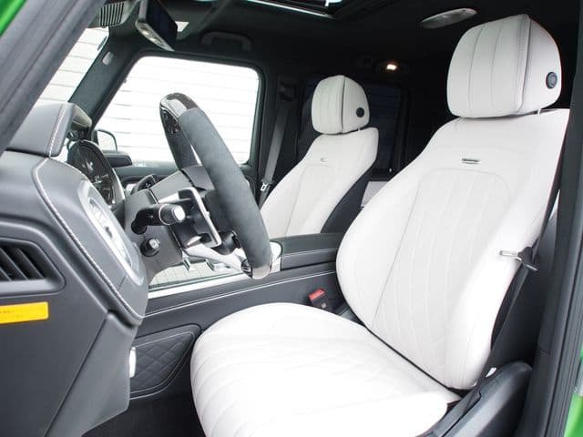 Car thumbnail 4
