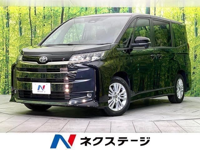 TOYOTA NOAH