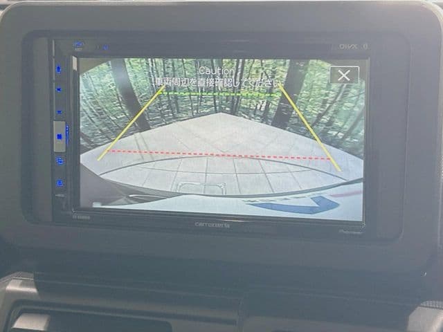 Car thumbnail 4