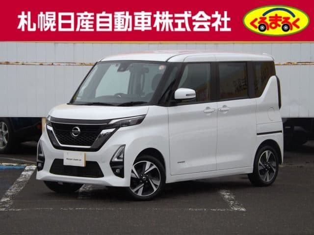 NISSAN ROOX 4WD