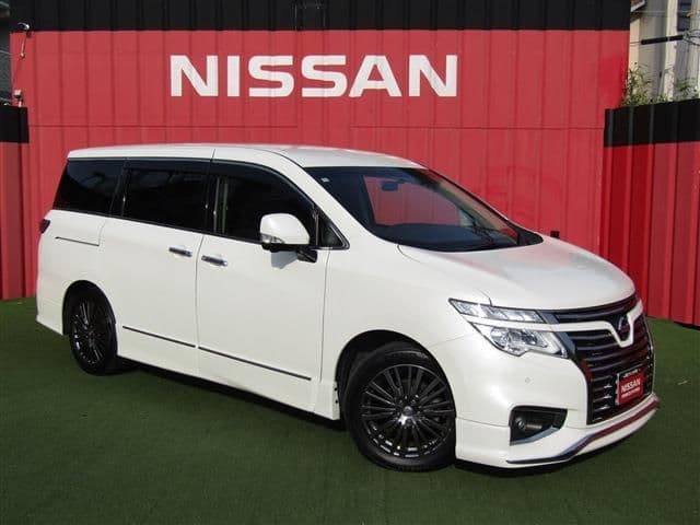 NISSAN ELGRAND