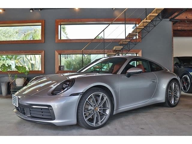 PORSCHE