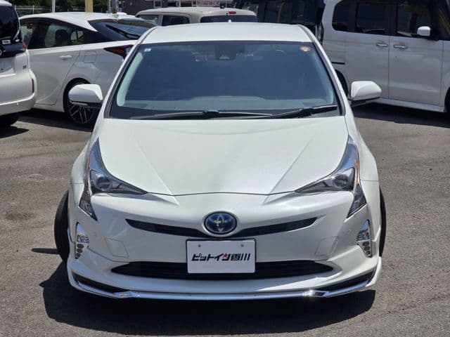 Car thumbnail 3