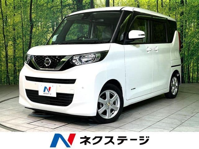 NISSAN