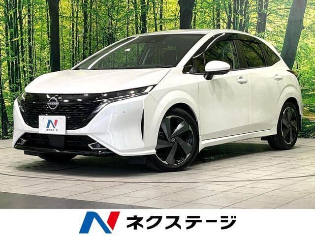 NISSAN AURA