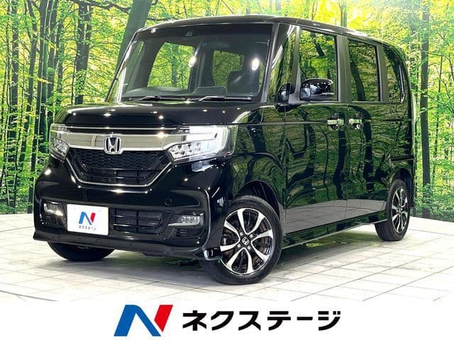 HONDA N BOX CUSTOM 4WD