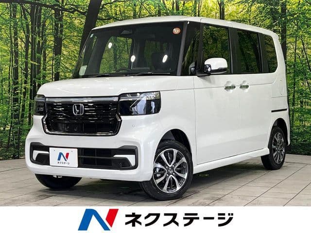 HONDA N BOX CUSTOM 4WD