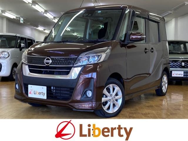 NISSAN