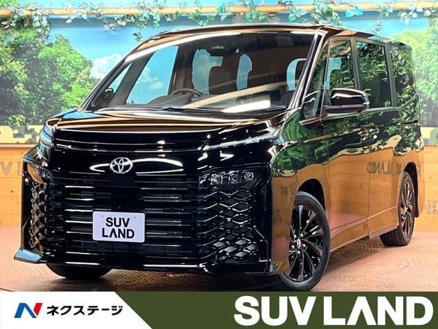 TOYOTA VOXY HYBRID