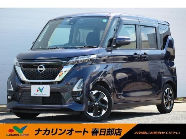 NISSAN