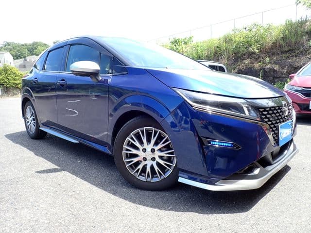 NISSAN