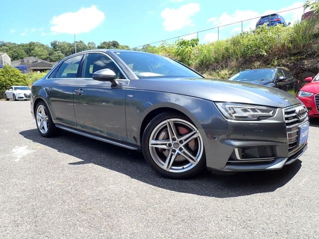 AUDI AUDI A4