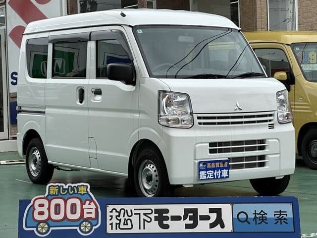 MITSUBISHI MINICAB van