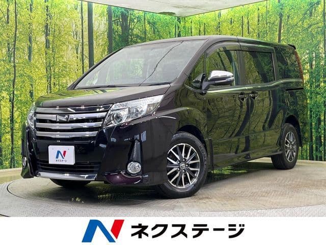 TOYOTA NOAH 4WD