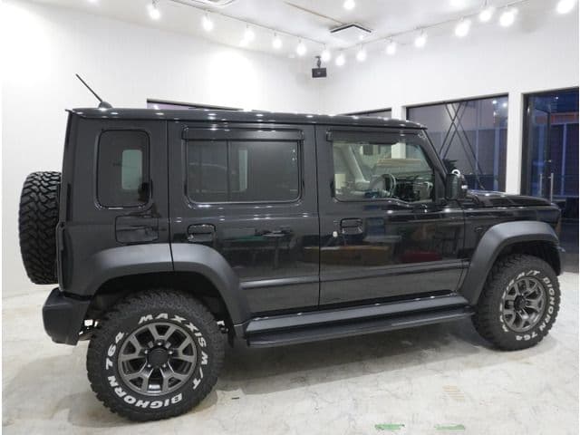 Car thumbnail 3