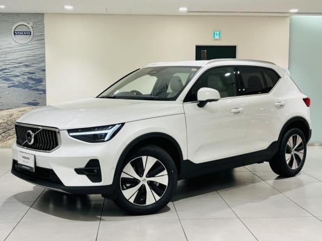 VOLVO VOLVO XC40